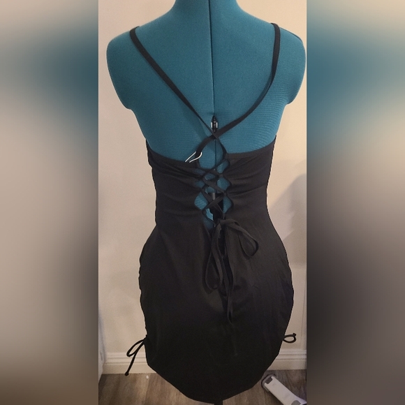 NWT Halara Lace Up Back Bodycon Side Hem Ties, Medium - Picture 3 of 5